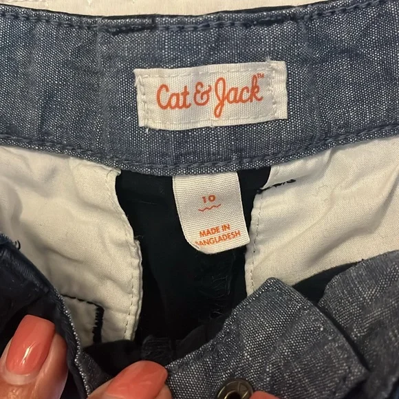 4 Pair of Boys Shorts - Picture 14 of 15